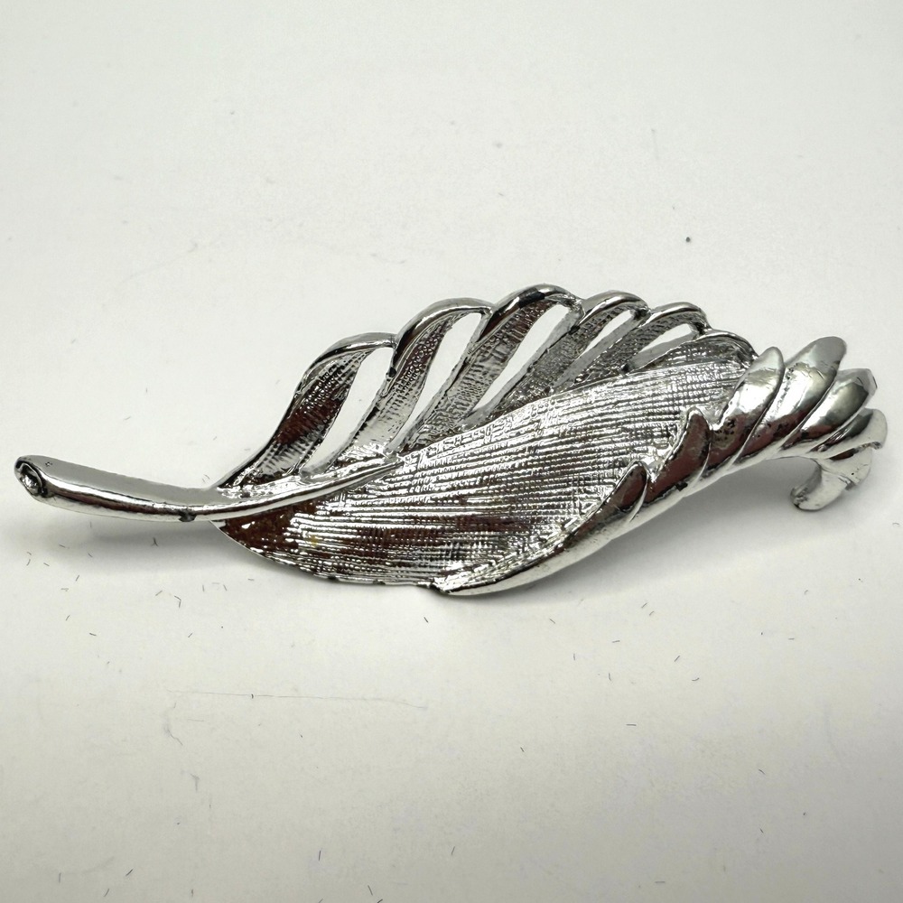 Vintage Gerry's Leaf Brooch Lapel Pin Silver Tone Fashion Jewelry 2.5 in L - Picture 5 of 6